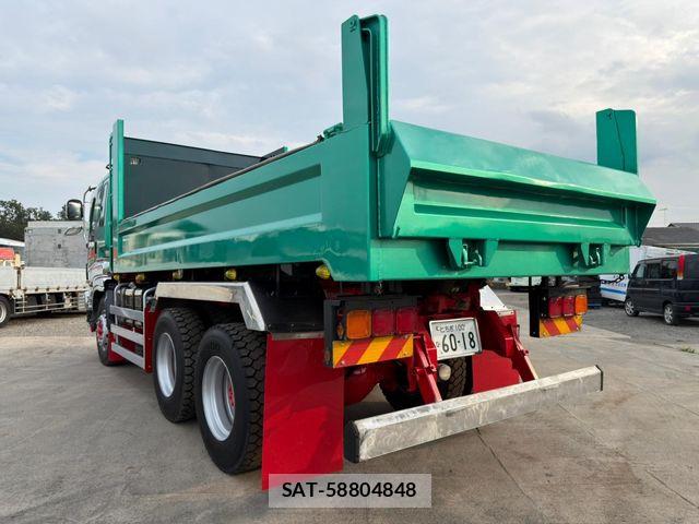Isuzu GIGA 2014-03 8742386-4