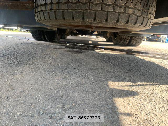 Isuzu GIGA 2016-03 8742385-14