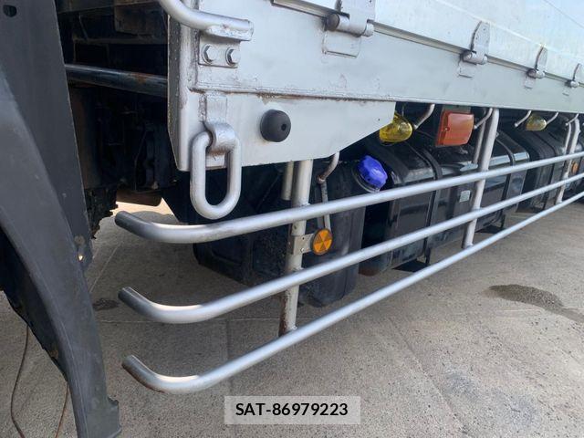 Isuzu GIGA 2016-03 8742385-15