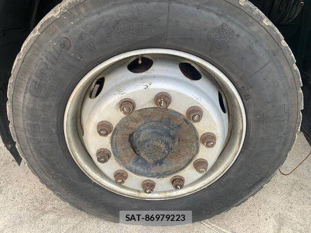 Isuzu GIGA 2016-03 8742385-17