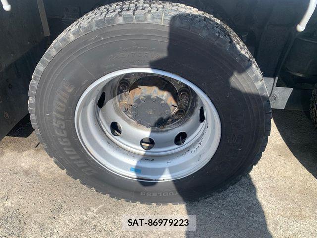Isuzu GIGA 2016-03 8742385-18