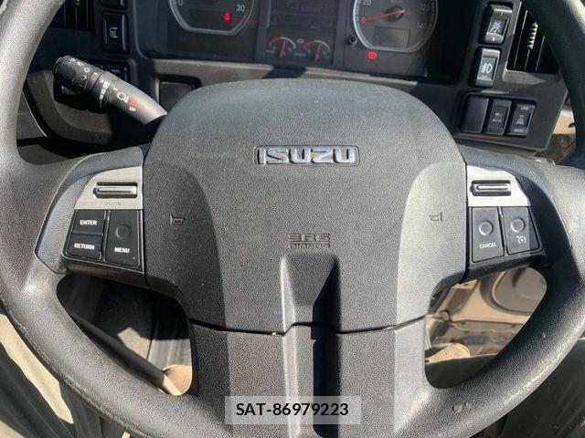 Isuzu GIGA 2016-03 8742385-6