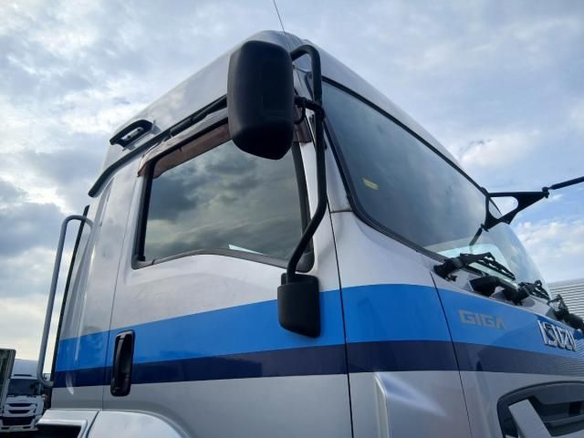 Isuzu GIGA 2017-01 8732993-15