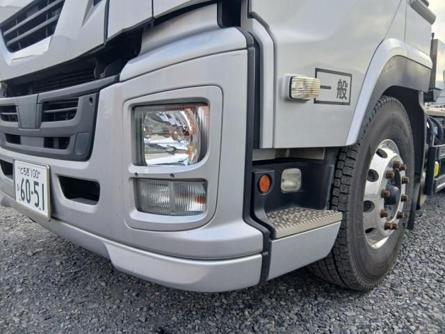 Isuzu GIGA 2017-01 8732993-18