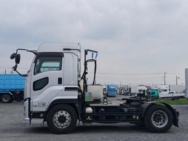 Isuzu GIGA 2018-01 8732994-14