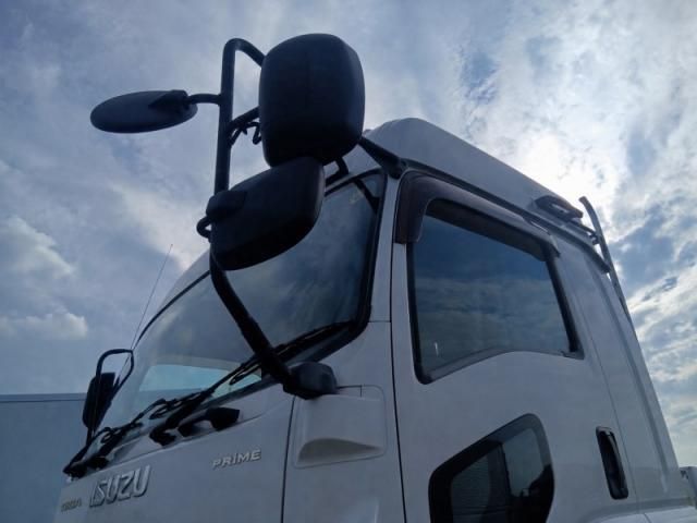 Isuzu GIGA 2018-01 8732994-19