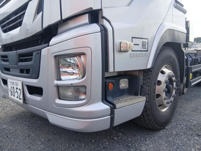 Isuzu GIGA 2018-01 8732994-25