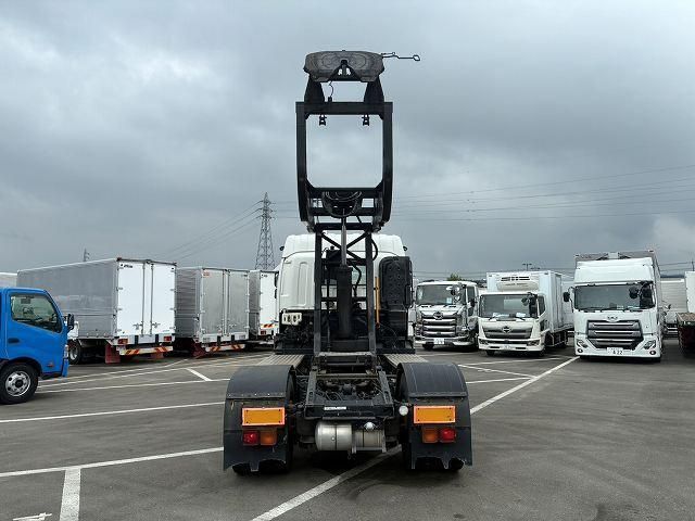 Isuzu GIGA 2006-12 8732995-6
