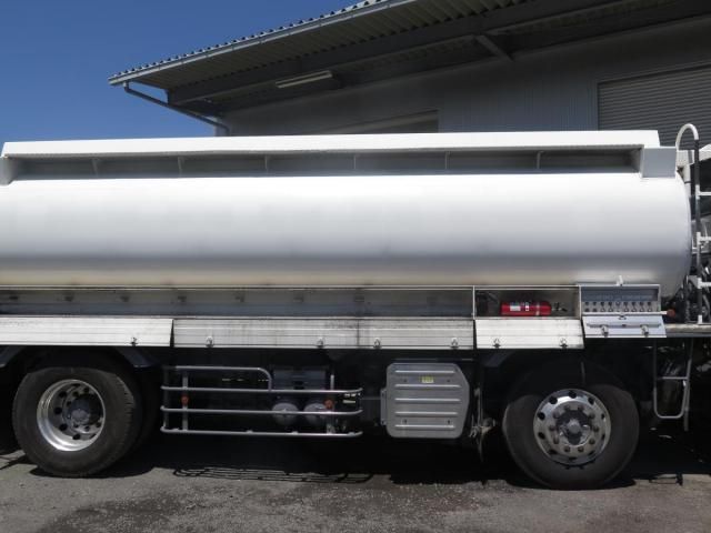 Isuzu GIGA 2017-10 8770708-9