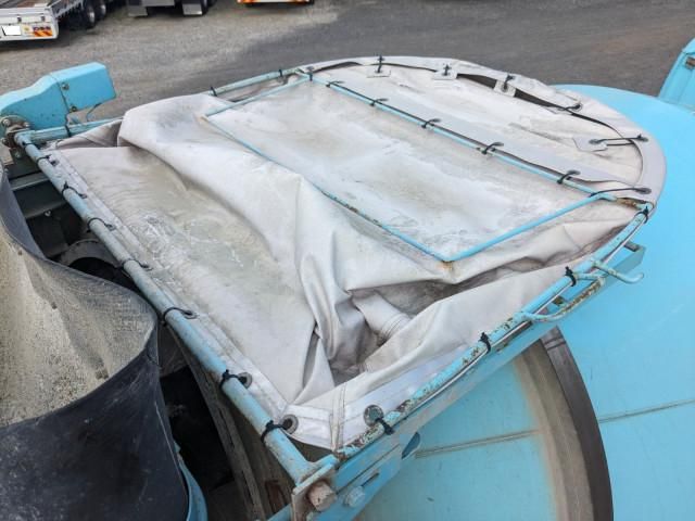 Isuzu GIGA 2013-11 8770715-10