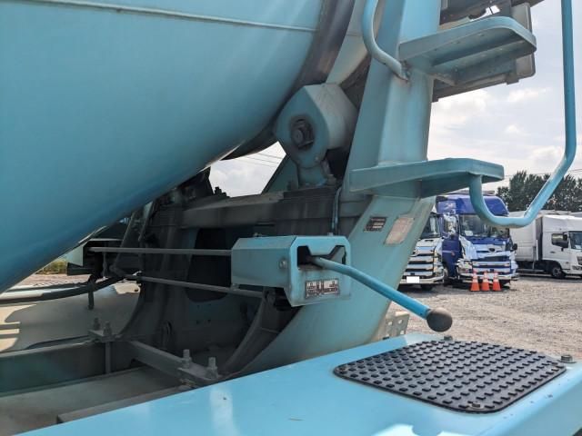 Isuzu GIGA 2013-11 8770715-19