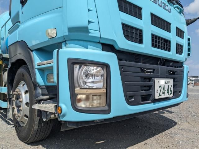 Isuzu GIGA 2013-11 8770715-27
