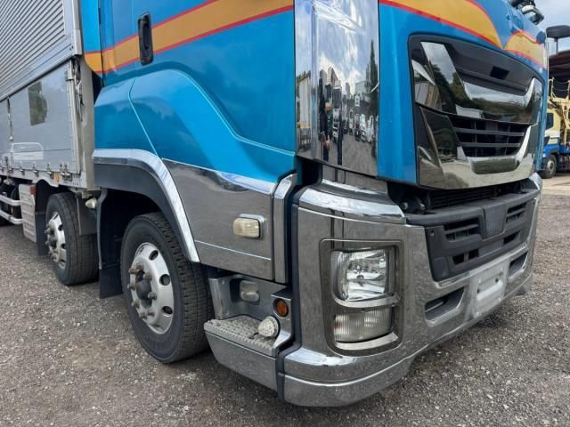 Isuzu GIGA 2017-11 8770716-17
