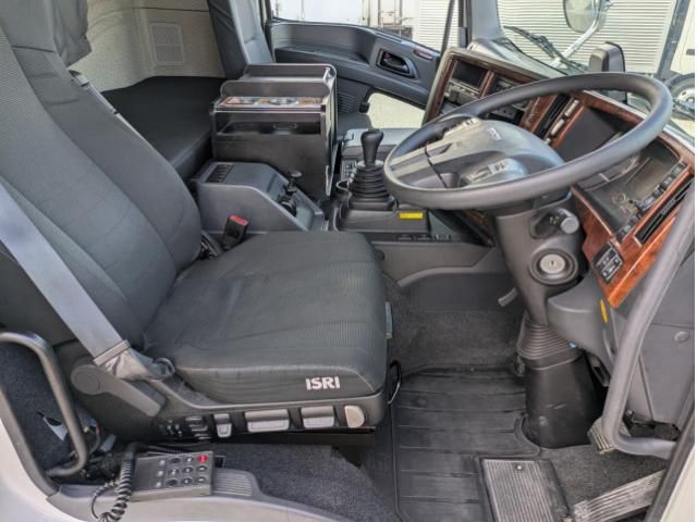 Isuzu GIGA 2021-07 8770710-18