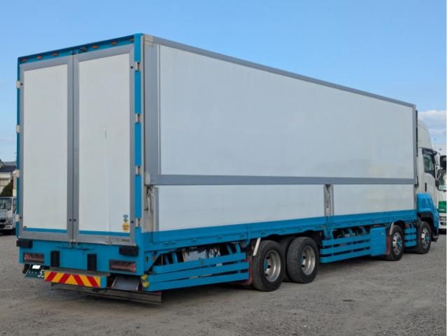 Isuzu GIGA 2021-07 8770710-3