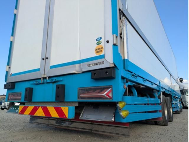 Isuzu GIGA 2021-07 8770710-5