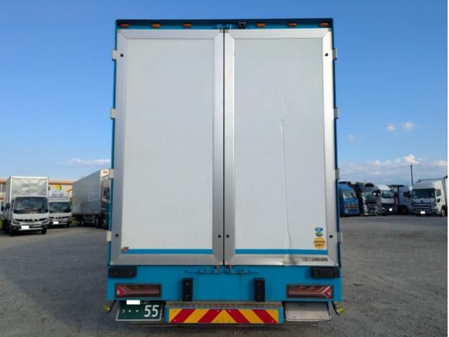 Isuzu GIGA 2021-07 8770710-6