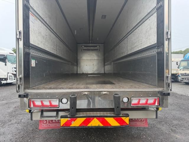 Isuzu GIGA 2018-01 8770714-13