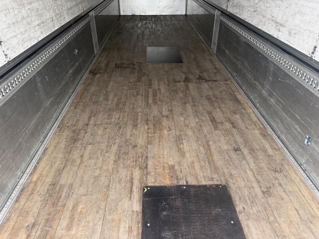 Isuzu GIGA 2018-01 8770714-16