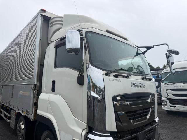Isuzu GIGA 2018-01 8770714-8