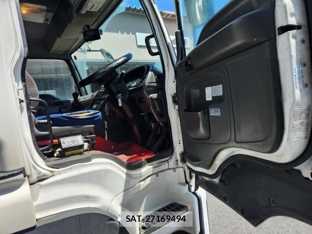 Isuzu GIGA 2012-03 8796056-10