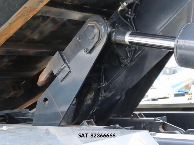 Isuzu GIGA 2023-07 8796055-5