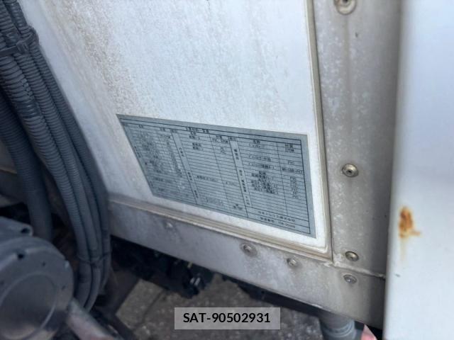 Isuzu GIGA 2015-08 8829217-12