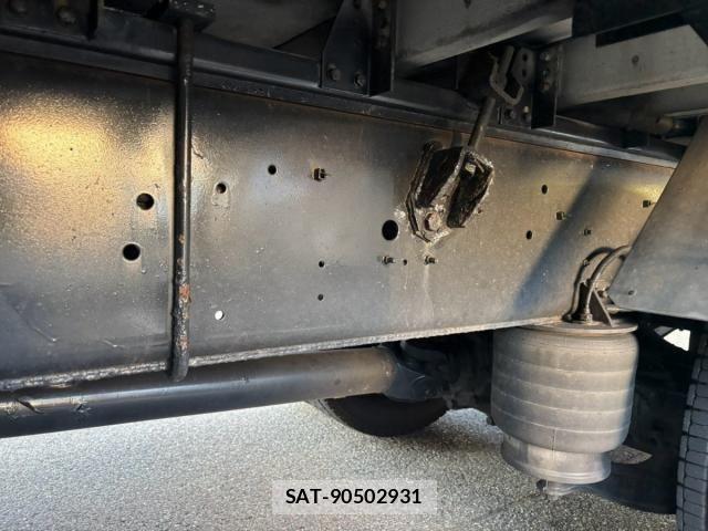 Isuzu GIGA 2015-08 8829217-17