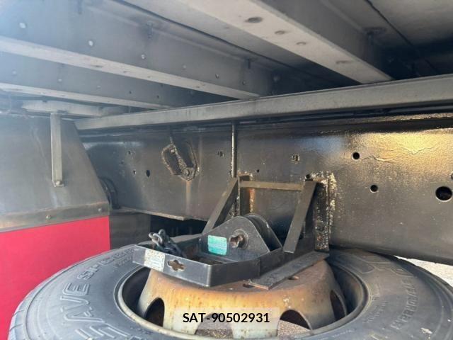 Isuzu GIGA 2015-08 8829217-19