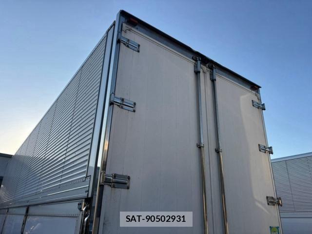 Isuzu GIGA 2015-08 8829217-24