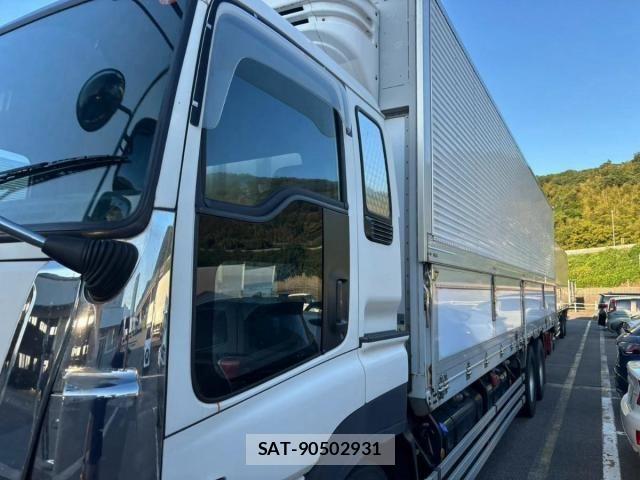 Isuzu GIGA 2015-08 8829217-6