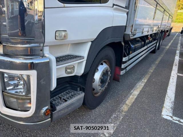 Isuzu GIGA 2015-08 8829217-8