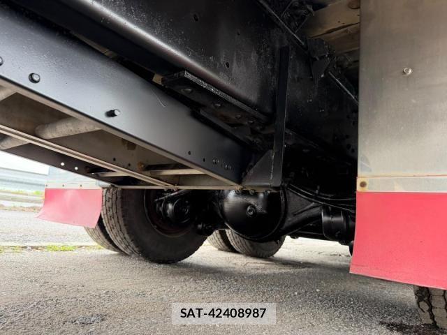 Isuzu GIGA 2013-12 8849164-27