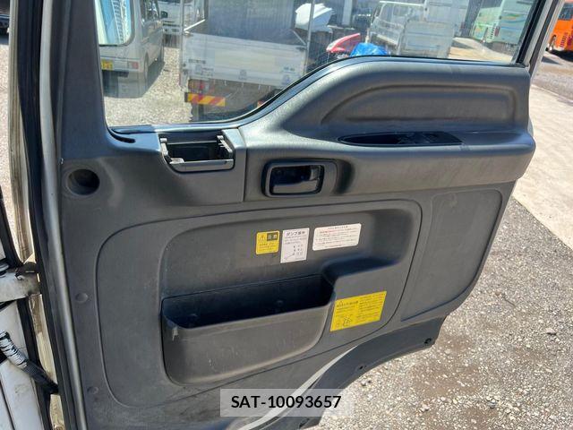 Isuzu GIGA 2011-08 8849169-11