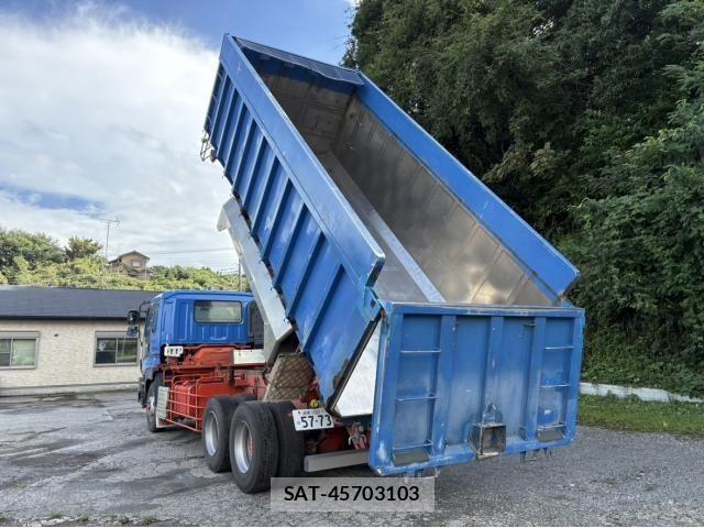 Isuzu GIGA 2007-08 8849165-9