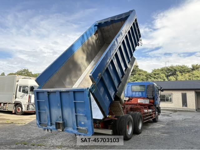 Isuzu GIGA 2007-08 8849165-11