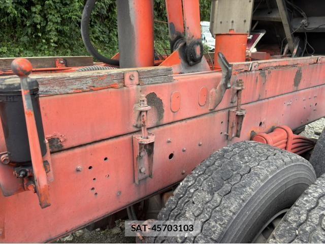Isuzu GIGA 2007-08 8849165-24