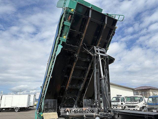 Isuzu GIGA 2014-02 8849167-8