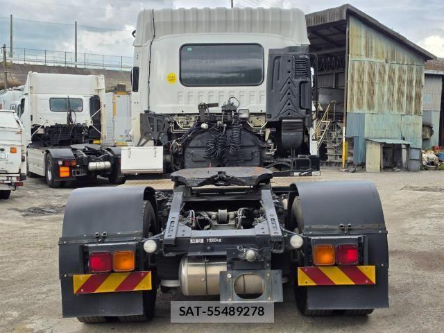Isuzu GIGA 2017-03 8871085-11