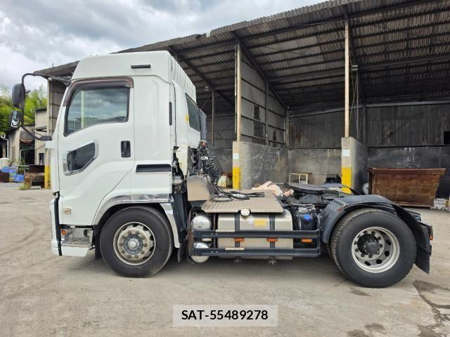 Isuzu GIGA 2017-03 8871085-6