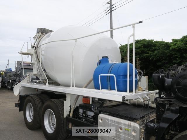 Isuzu GIGA 2023-03 8871079-8