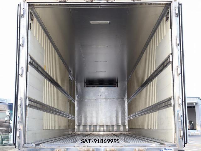 Isuzu GIGA 2016-03 8871081-9