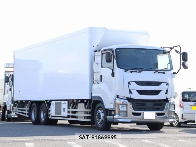 Isuzu GIGA 2016-03 8871081-2