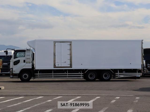 Isuzu GIGA 2016-03 8871081-3