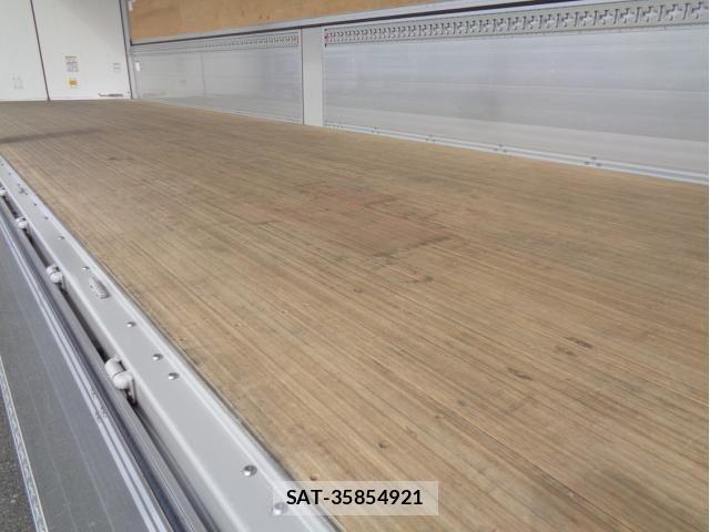 Isuzu GIGA 2025-07 8879913-9