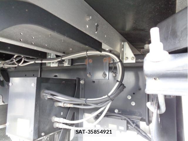 Isuzu GIGA 2025-07 8879913-17
