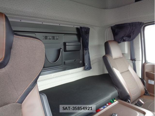 Isuzu GIGA 2025-07 8879913-22