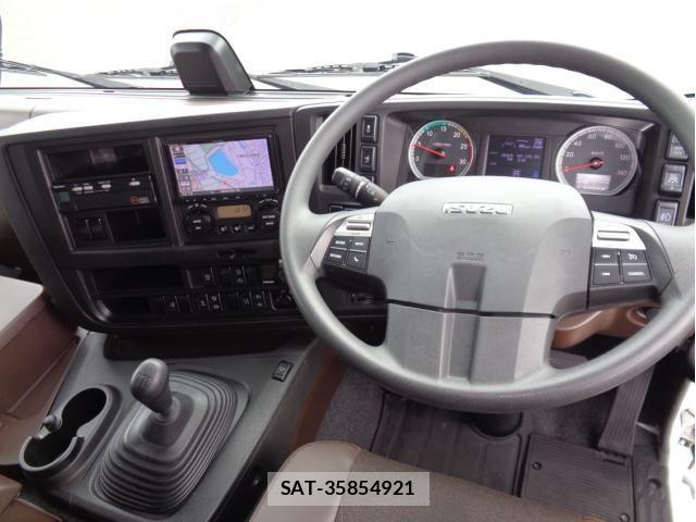 Isuzu GIGA 2025-07 8879913-24