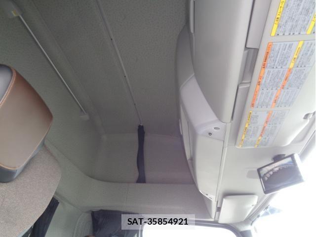 Isuzu GIGA 2025-07 8879913-25