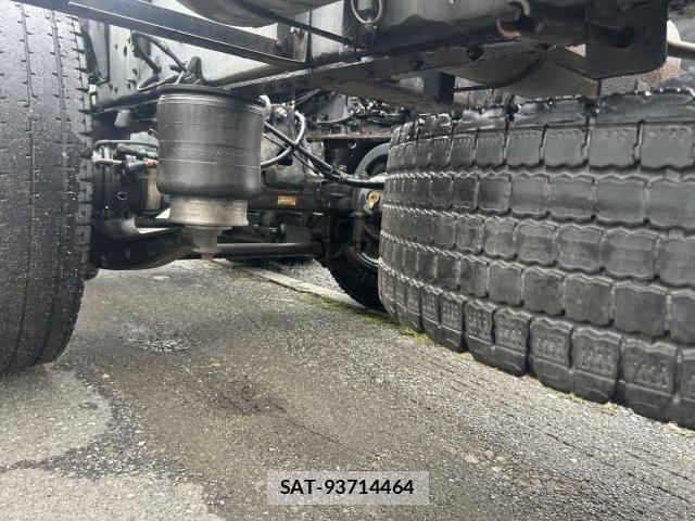 Isuzu GIGA 2016-05 8879915-9